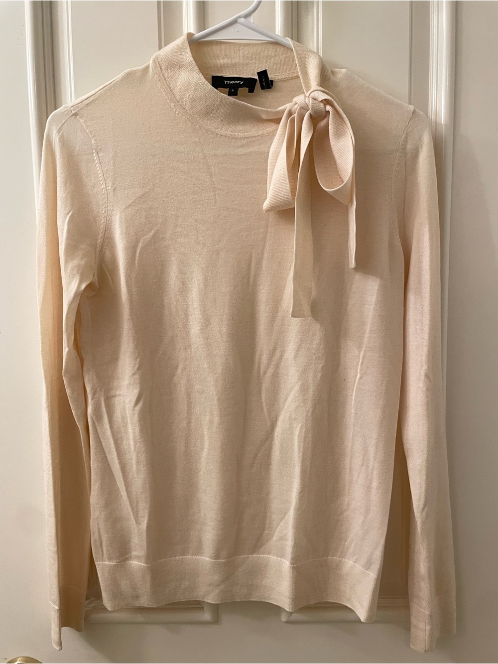 Theory Light Beige Bow-Neck Knit Top